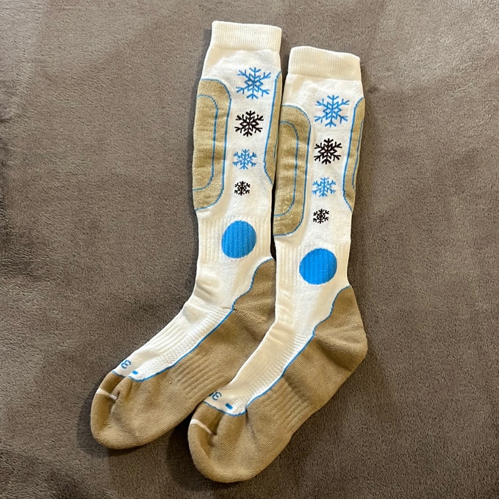 Brand New! THERMOLITE Dry wick socks